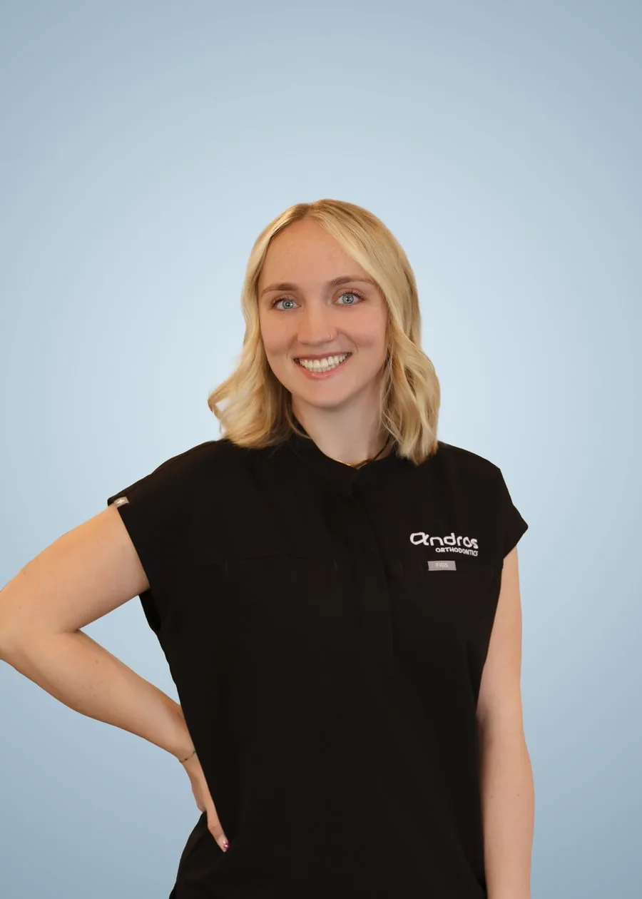 Maddy, equipo de Andros Orthodontics